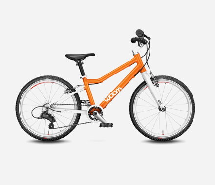 Woom 4 2024 oranžová 20"