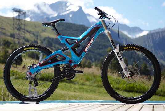 Kola Gt 2011 Novy Karbonovy Ram Gt Gt Sensor 29
