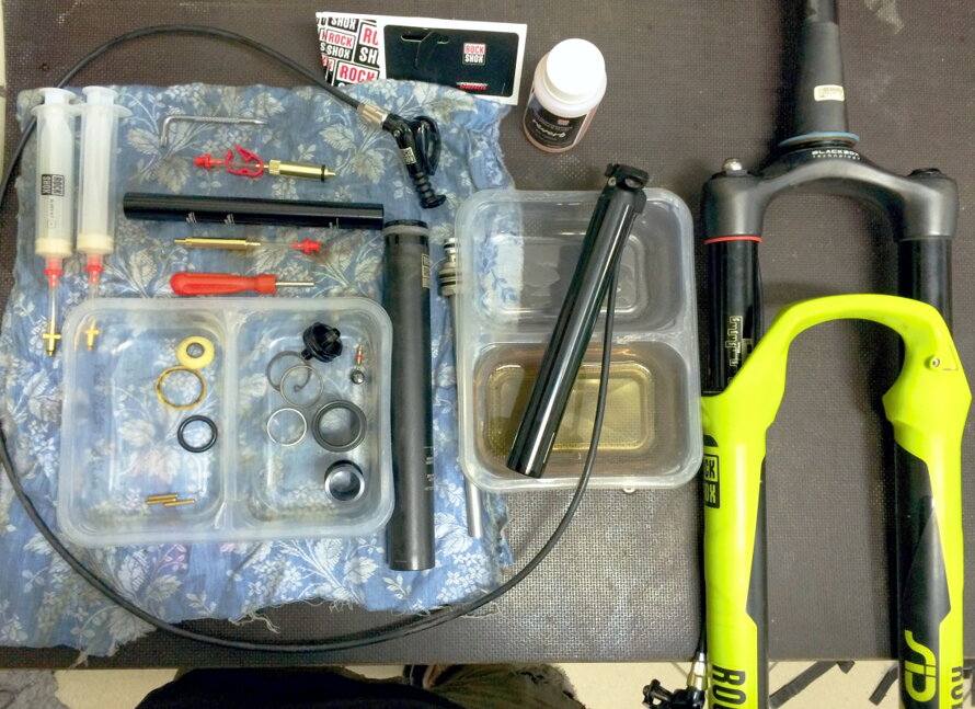 ROCK SHOX dílna