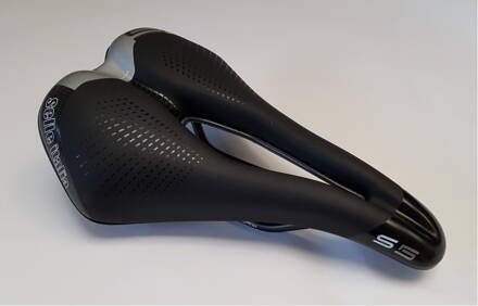 sedlo sportovní SELE ITALIA S 5 Superflow black (s dírou)